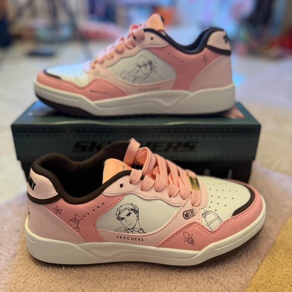 Skechers x Spy Family sneakers size women’s 8 - Picture 1 of 8